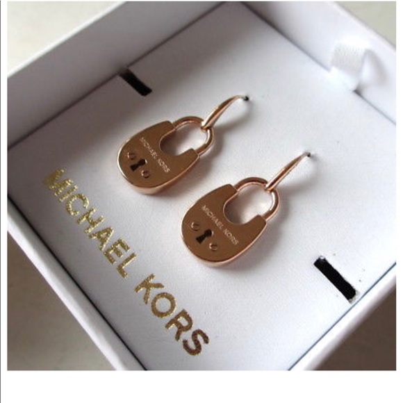 michael kors dawson mid bootie